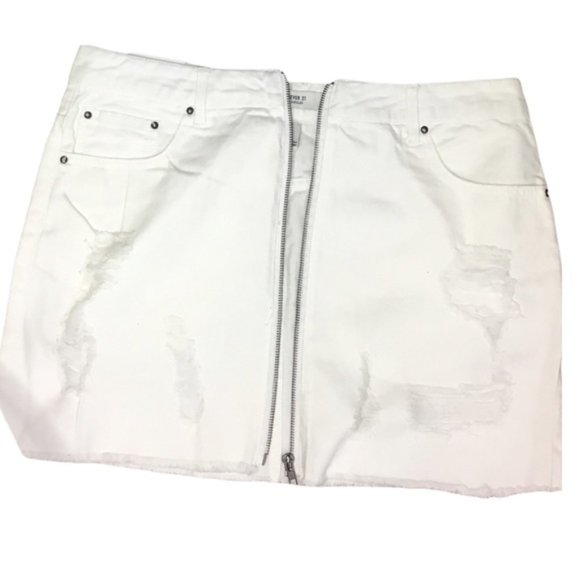 Forever 21 White Front Zip Mini Jean Skirt Size 30 NWT Distressed Denim - Picture 3 of 7